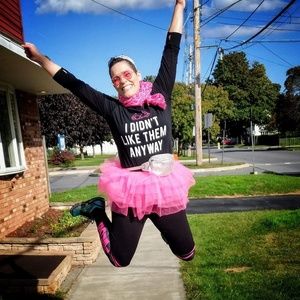 Meet your Posher, April